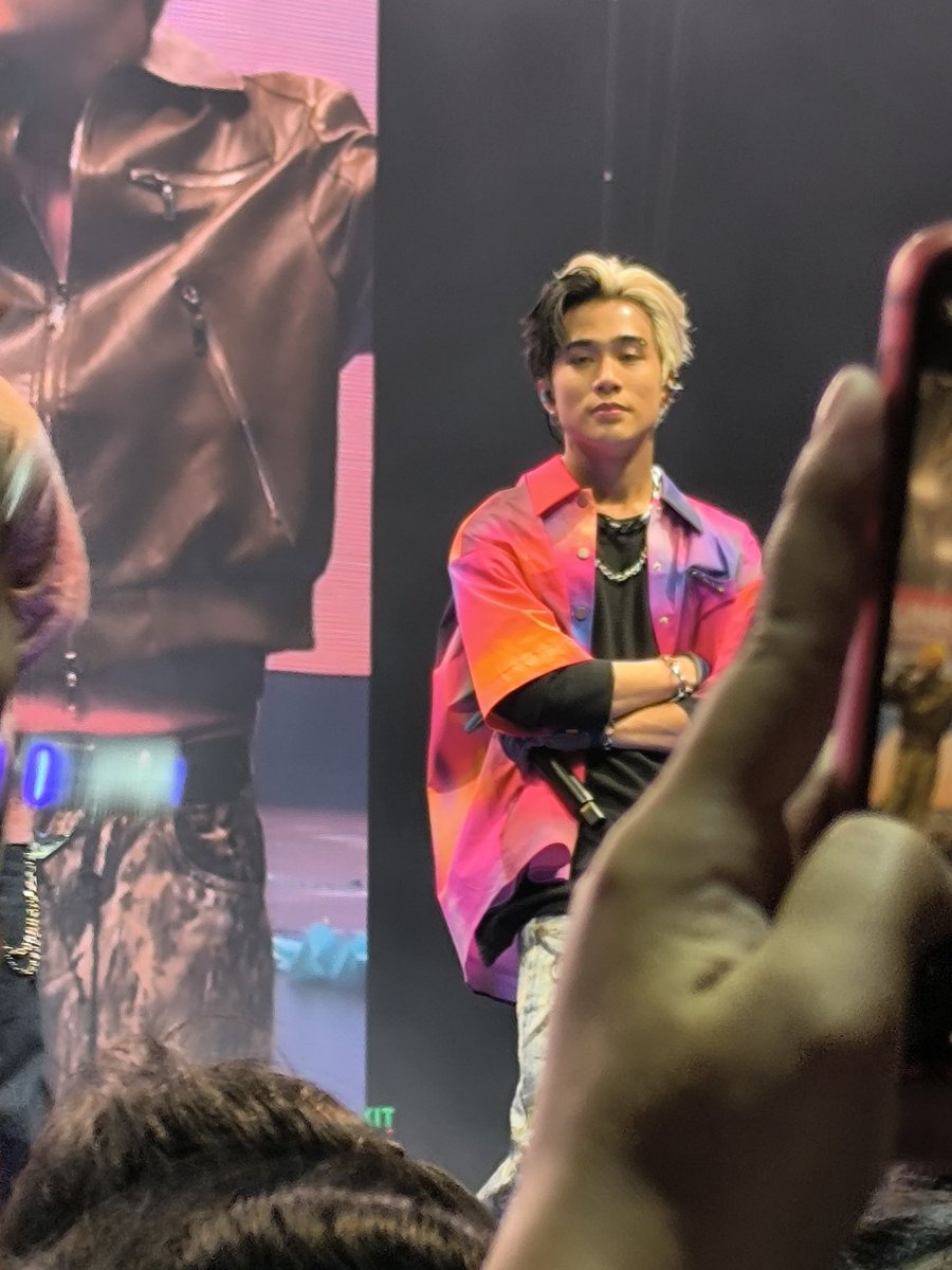 hrjalways's tweet photo. joshhhh

SB19 ANIMBERSARY CONCERT
@SB19Official #SB19
#SB19DunkinPHThanksgi𝗩𝗜ng https://t.co/ANB1wEfosK