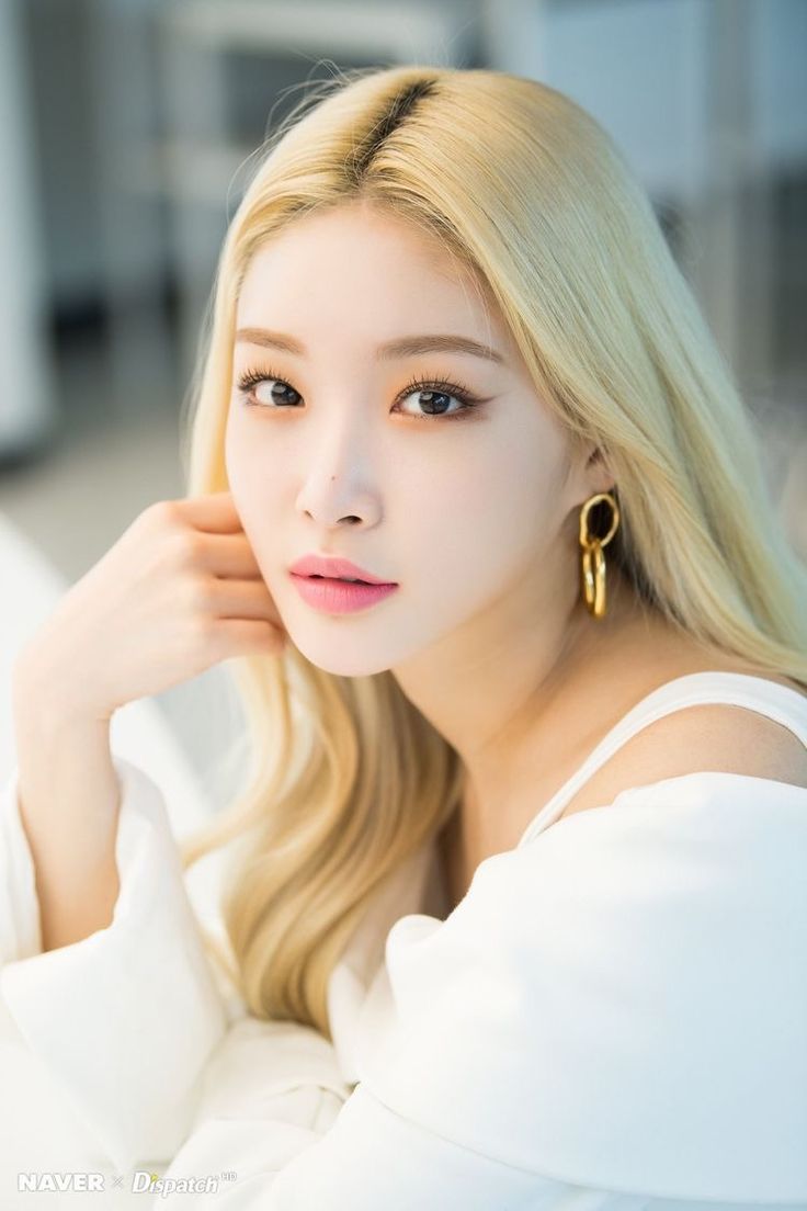 notiksplay's tweet image. Chungha estrena su sencillo ‘Algorithm’ bit.ly/3XuqQTz
#CHUNGHA
#청하 #청하_Algorithm #Algorithm #알고리즘
#MOREVISION #모어비전
