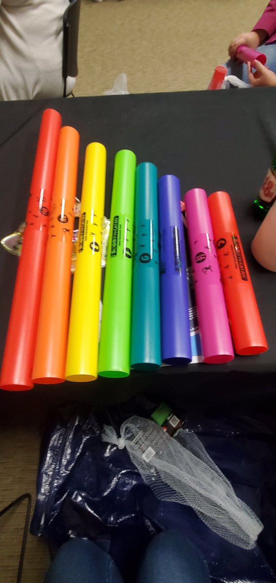 A wonderful day with my <a href="/KedcARTS/">RENAISSANCE Grant</a> family learning from and creating with my peers! I can't wait to teach my students how to make these masks! ❤️ #ARTportunity #Art2kyEDU #TeachwithyourART #KEDC <a href="/KEDCGrants/">KEDC Grants</a> <a href="/DebiManuel2/">Debi Manuel</a>