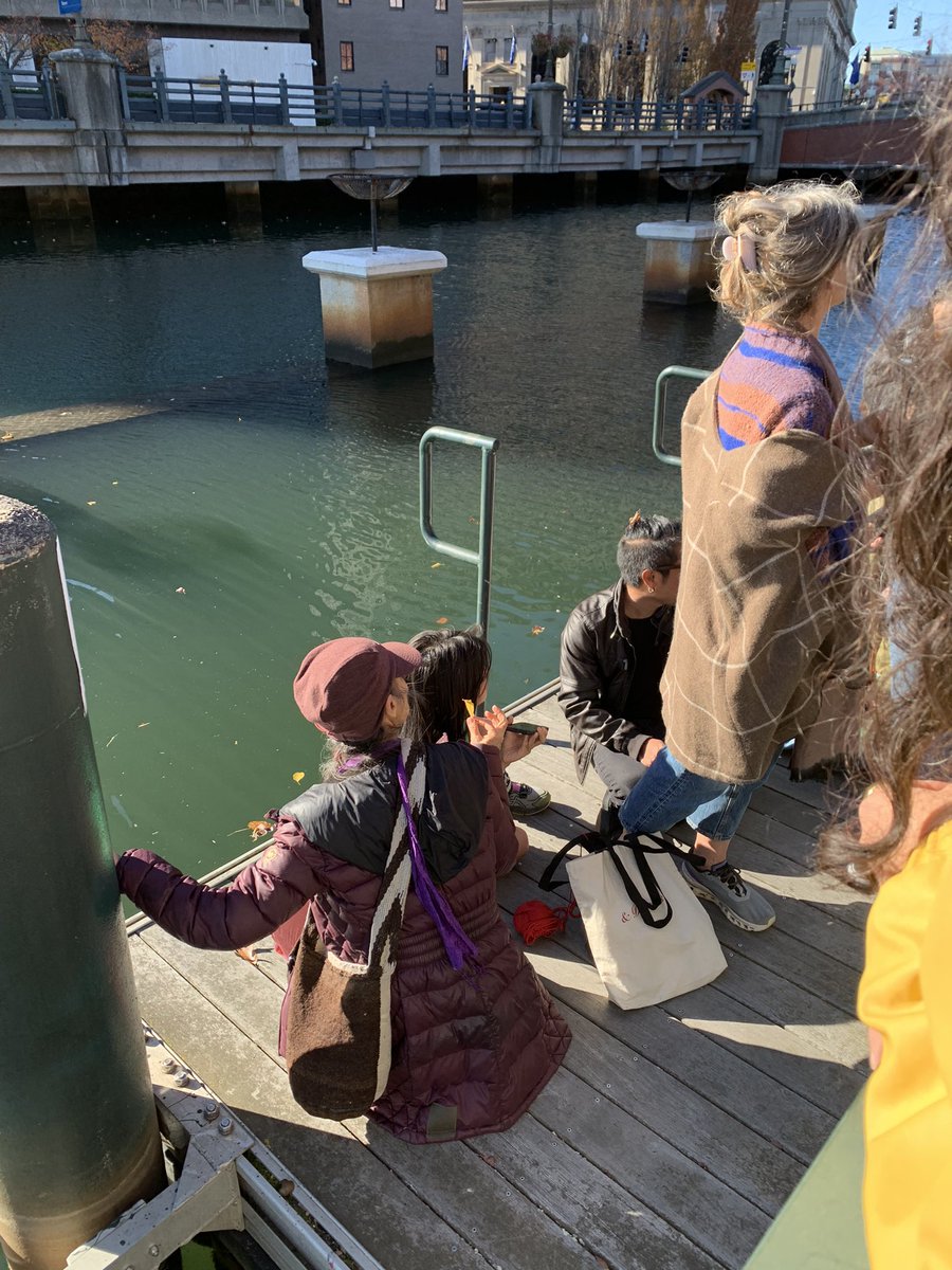 aimoraima's tweet image. Onte na performance de Cecilia Vicuña na universidade de Brown ❤️‍🔥