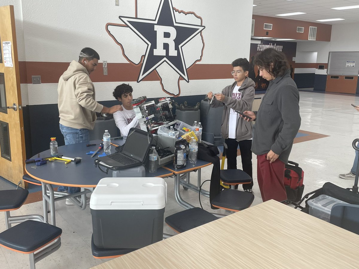 Great first tournament at RHS today for  our <a href="/YsletaHS/">Ysleta HS</a>  robotics teams highlighted by a third place finish by team 97155H! <a href="/AmeliaGarcia__/">Amelia Garcia</a>