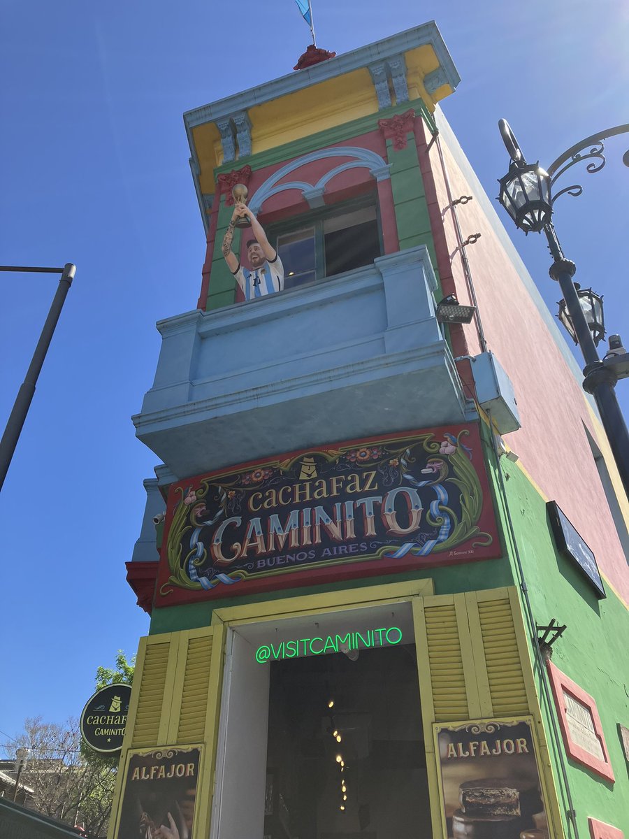 CymraegCHS's tweet image. Dydd prysur arall - palas pinc, eglwysi, siop lyfrau, Eva Peron @officialCHS