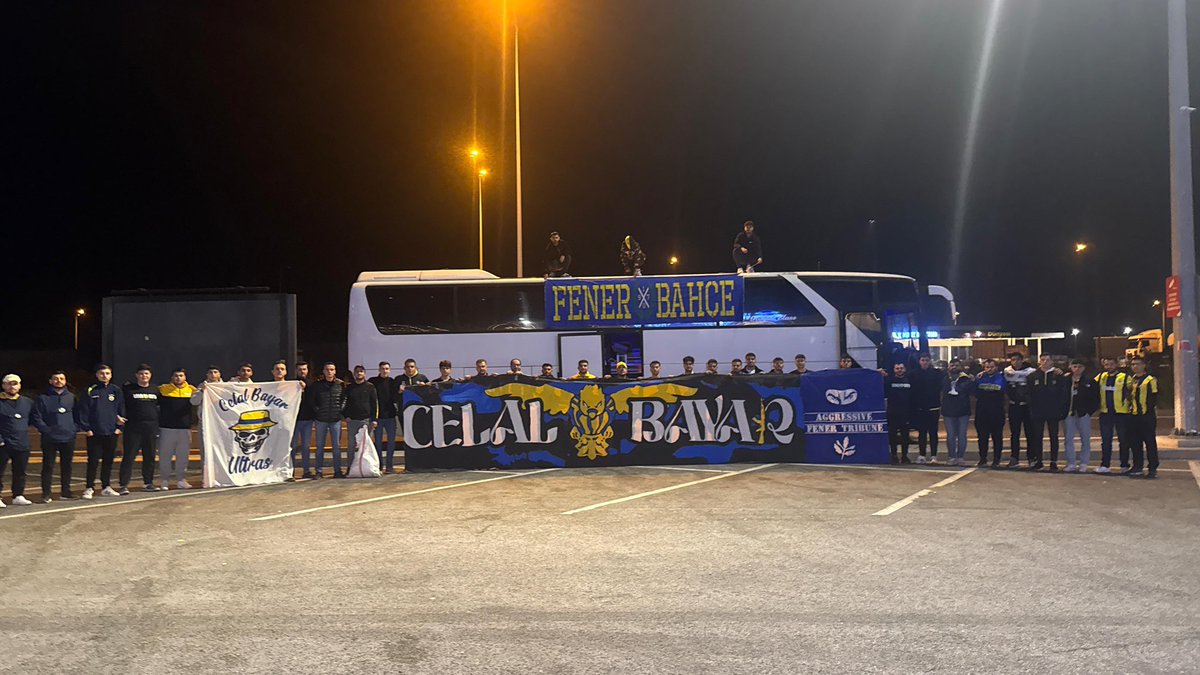 Deliler gibi seviyoruz FENER aşkıyla yanıyoruz.

FENERBAHÇE’miz bodrumspor maçı için kadıköy yolundayız.
#UNIGFB