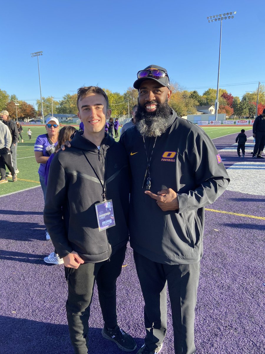 Great time out <a href="/ONAZFootball/">ONU FOOTBALL</a> today! Truly building something great with this team. Thanks for having me out!

<a href="/Showtime_CoachP/">Princealex AyoOla</a> <a href="/dnelson49/">Dave Nelson</a> <a href="/coachamitchell1/">Avante Mitchell</a> <a href="/Coach_Fontana/">Coach Fontana 🏈</a>