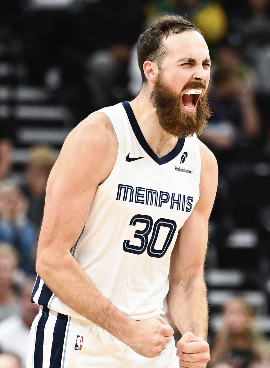 Jay Huff tonight:

18 Points
7/9 FGM
3/5 3PM
17 Minutes

Underrated. 🔥