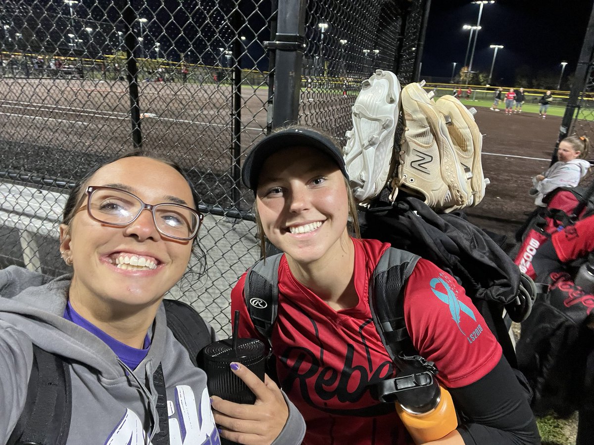 Emma Ryan tweet media
