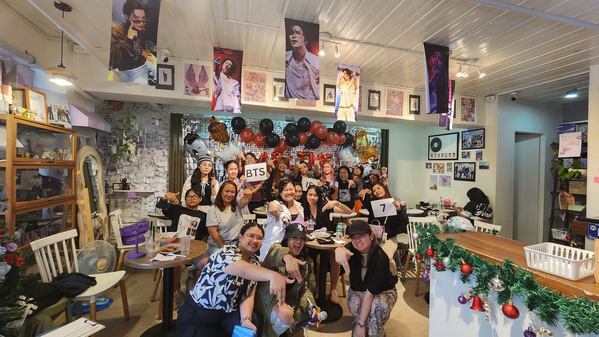 studioslila's tweet photo. That's a wrap for this year's Rapline ll:
Redemption CSE by @rkivecafe &amp; Lila Studios 💜🫶🏻🎉✨

We want to thank all who made this event filled with energy, laughter, conversations and a lot of freaking fun!! 

ARMYs, co-army sponsors and BTS! 💜 

#BTS #Rapline #BTSis7 https://t.co/tvhpzq7g91