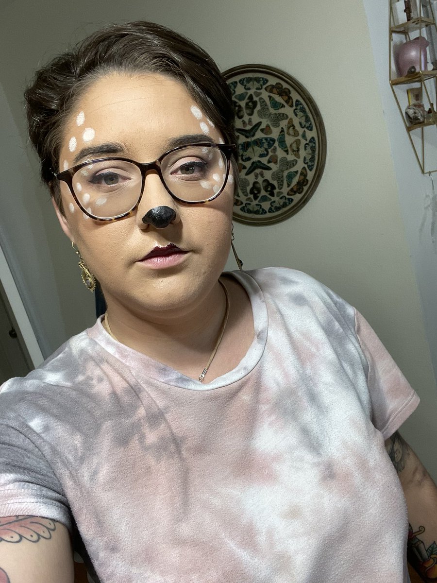 katrinakelly327's tweet photo. Actually proud of my costume makeup for once https://t.co/EA066F21wK