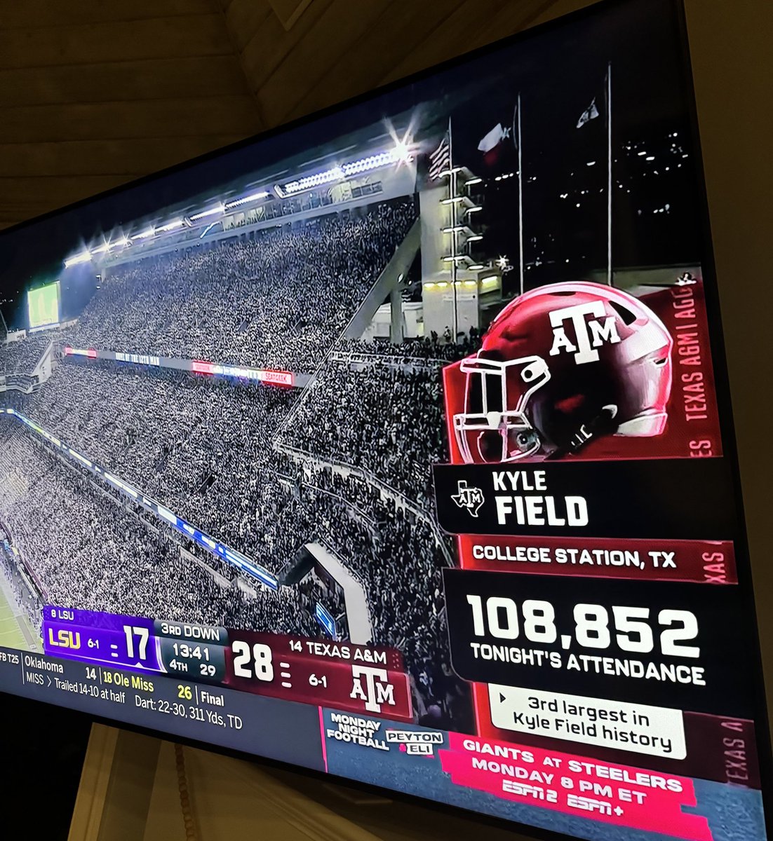 PatMcAfeeShow's tweet photo. #CollegeFootballisPhenomenal https://t.co/X9EtZevfW4