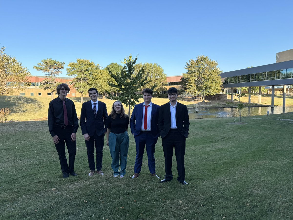 SMUdebate's tweet photo. Won the team varsity championship and the junior varsity championship here in Tulsa at the Border Wars tournament. @SMUDedman @SMU https://t.co/uRd9VA4AJg