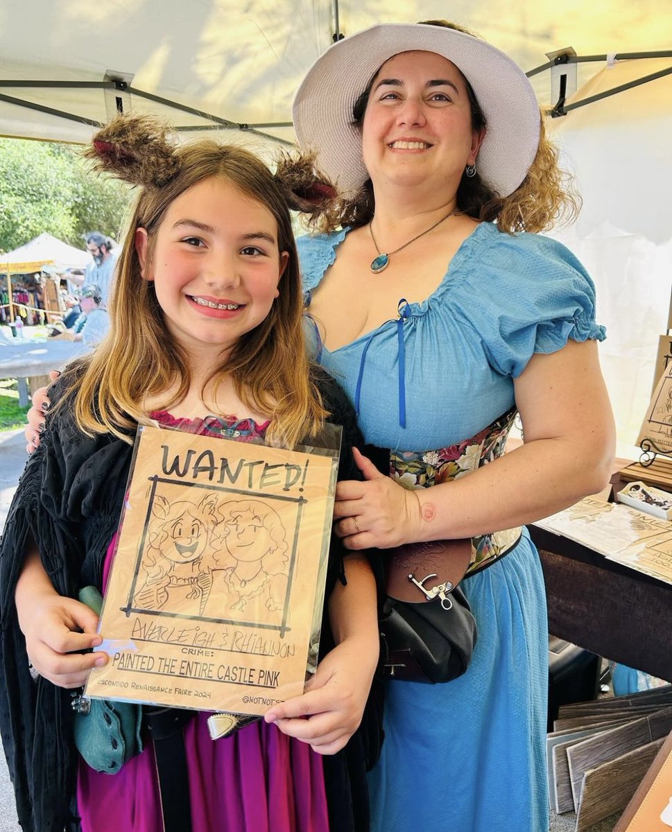 NotNotStep's tweet photo. When I’m not voice acting, I’m doing art!
And It’s that time again! Spring Renfaire was such a success that I’m coming back for the Fall weekends at the Escondido Renfaire! ⚔️ I’ll be doing live portraits and drawing people as wanted posters! Stop by and get your crime! #Renfaire https://t.co/4GqCJ0X4xh