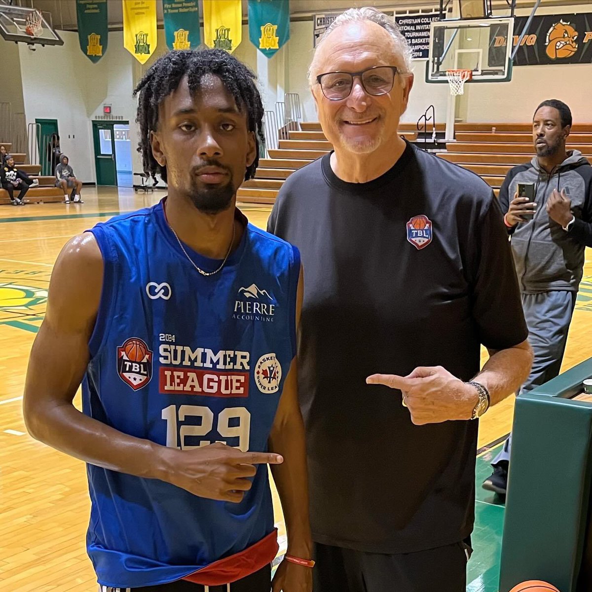 TBLproleague's tweet photo. When I see young men like @614solo Solomon Mohamed I smile because he simply will not give up on his dream & I love his persistence‼️

He’s been to many combines & tryouts without making a team just yet BUT he never lets that stop him, he asks great questions about his performance & takes advice & improves.

Today was his best day yet
✅ won the most games  
✅ shot it well
✅ better handles 
✅ defended better 
✅ saw the court better 

He’s gonna make it happen, I can feel it 

Who’s next?

https://t.co/GjNAfDrK0E

 #adifferentleague

🇺🇸🏀🇨🇦

“Where the SPIRIT of the GAME LIVES”

#nextlevelup

🇨🇦🏀🇺🇸

“Bigger than a game”