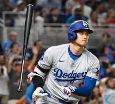 SantiContreras's tweet photo. Solo un hombre puede salvar a Shohei Ohtani: Miyagi.

#ShoheiOhtani #MLB https://t.co/j08JLluT3A
