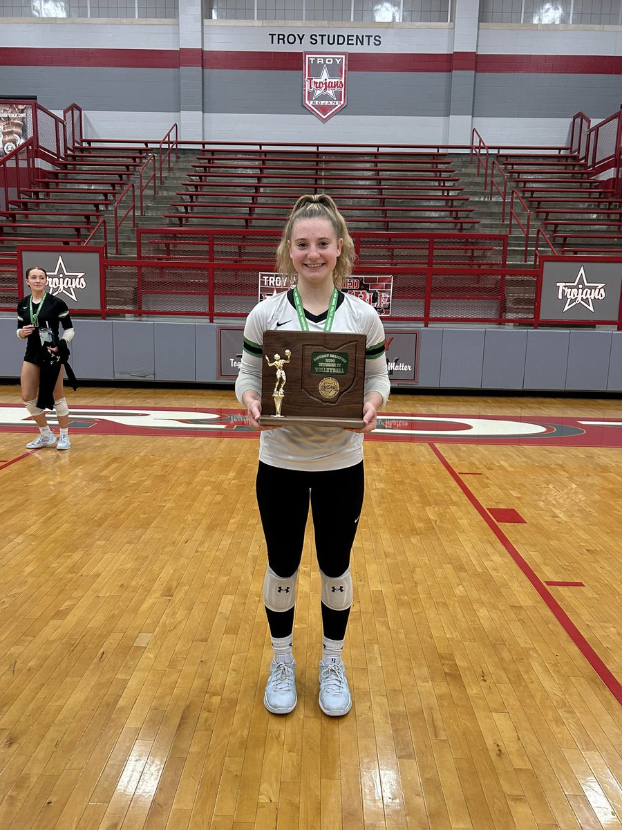 alistrangevb's tweet image. Back to back district champs!! Love this team so much! 🔥🔥
@VBallrecruiter @CoachSamWol23 @Jennabanz @vballphil @McNAthletics @McNWVB @CollopyPete @PrepDig @PrepVolleyball @ElevationVBC @PrepDigOH @VBAdrenaline @Enquirer