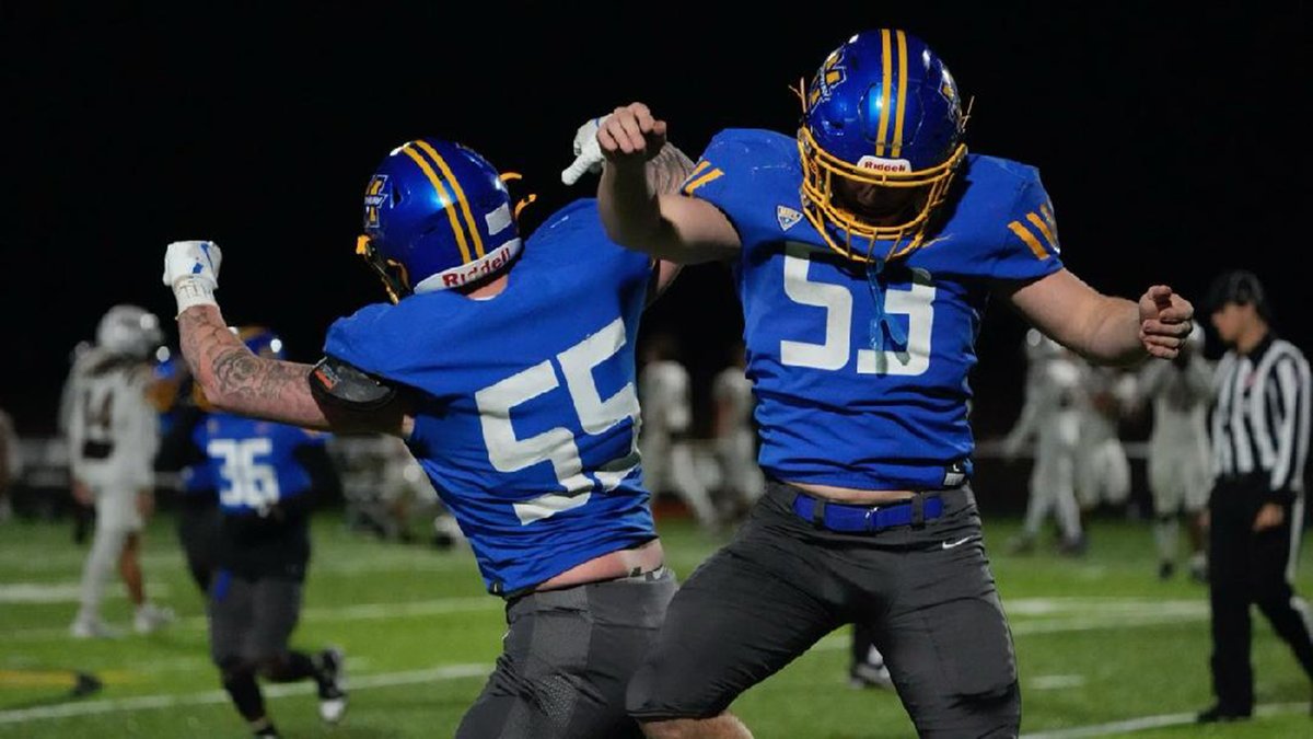 PLAYOFF BOUND!

Behind two 100-yard rushers and a program-record seven sacks, the Midway sprint football team punched its ticket to the MSFL playoffs for the first time in program history with a 25-12 win over Walsh Saturday night -  gomidwayeagles.com/sports/fball/2…