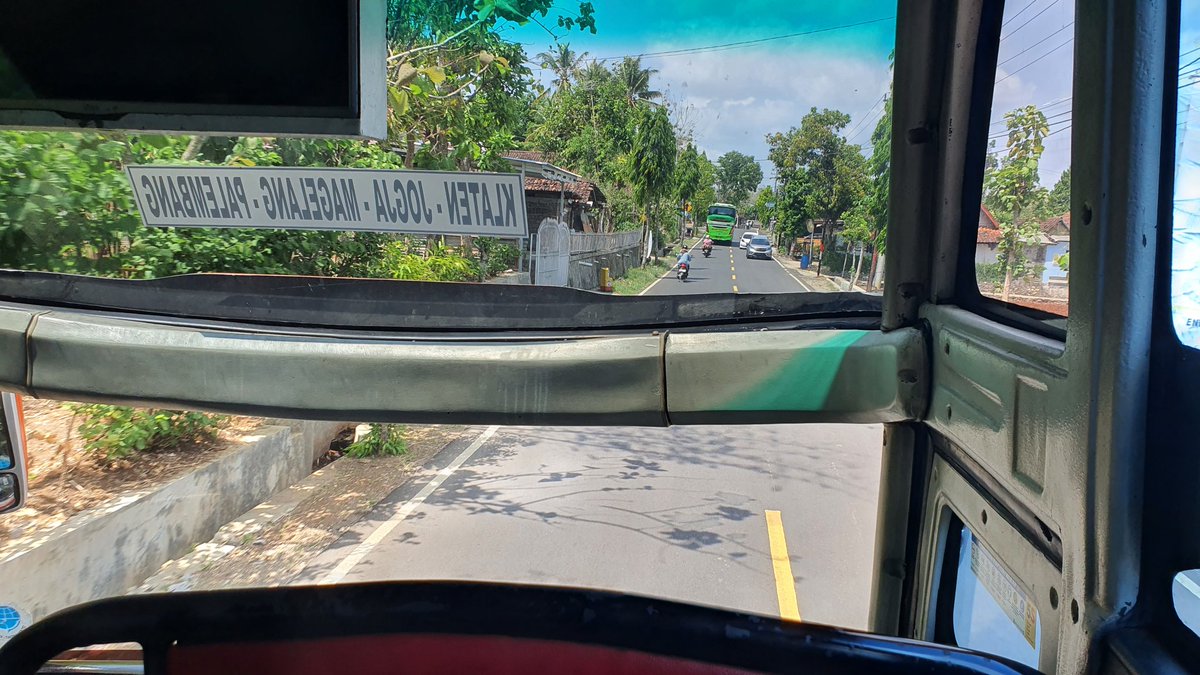Naik 379, semoga aman perjalanan dan bawaan min <a href="/Rosalia_Ind/">Rosalia Indah Official</a>