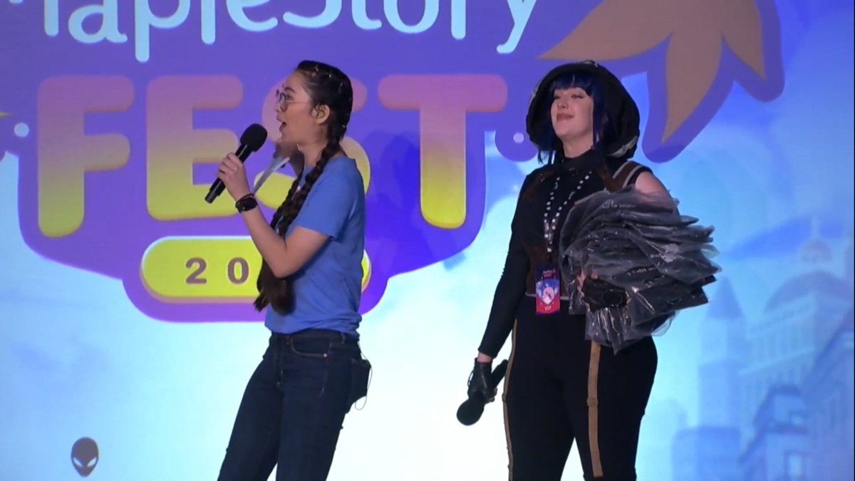 reagankathryn_'s tweet photo. I had the best time being one of the hosts for #MapleStoryFest ๐
Getting to show every activation and talk to Maplers on the floor was amazing! Thank you so much for doing me today #MSF2024 https://t.co/xxWMxzlYnU
