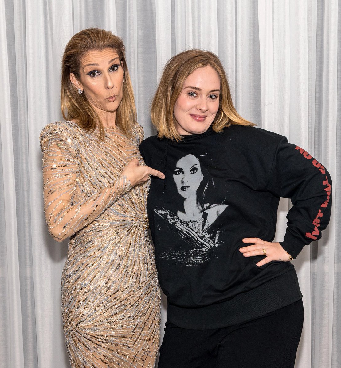 StatsAdele's tweet photo. Queen of Las Vegas, Celine Dion is in the attendance tonight at #WeekendsWithAdele https://t.co/ONdGAnM4Tp