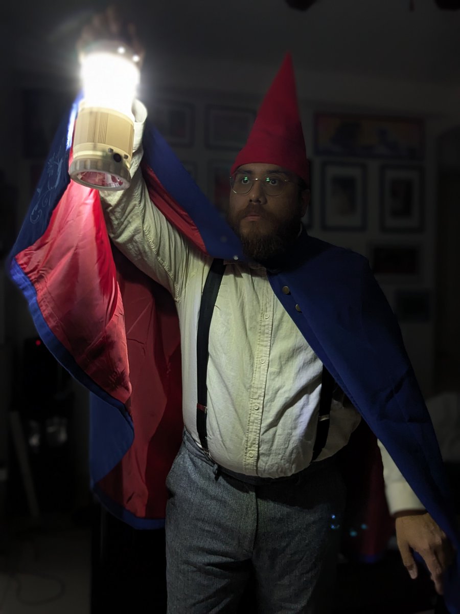 Cryptid_Ed's tweet image. "I don't really like labels. I'm just sort of like, myself, you know?"