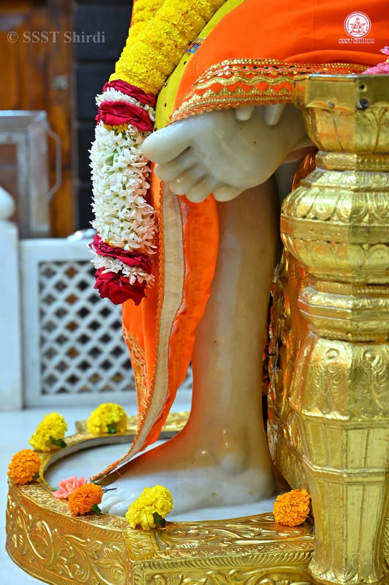 SaiShraddha11's tweet photo. 🙏Shirdi Sai Baba Darshan🙏
🌹Sunday 27 October 2024🌹
ANANT KOTI BRAHMAAND NAYAK RAJADHIRAJ YOGIRAJ PARABRAMHA SHRI SACHHIDANAND SADGURU "SHRI SAINATH MAHARAJ KI JAY" 
OM SAI RAM 🙏🙏🙏 https://t.co/ySAzjiMe6D