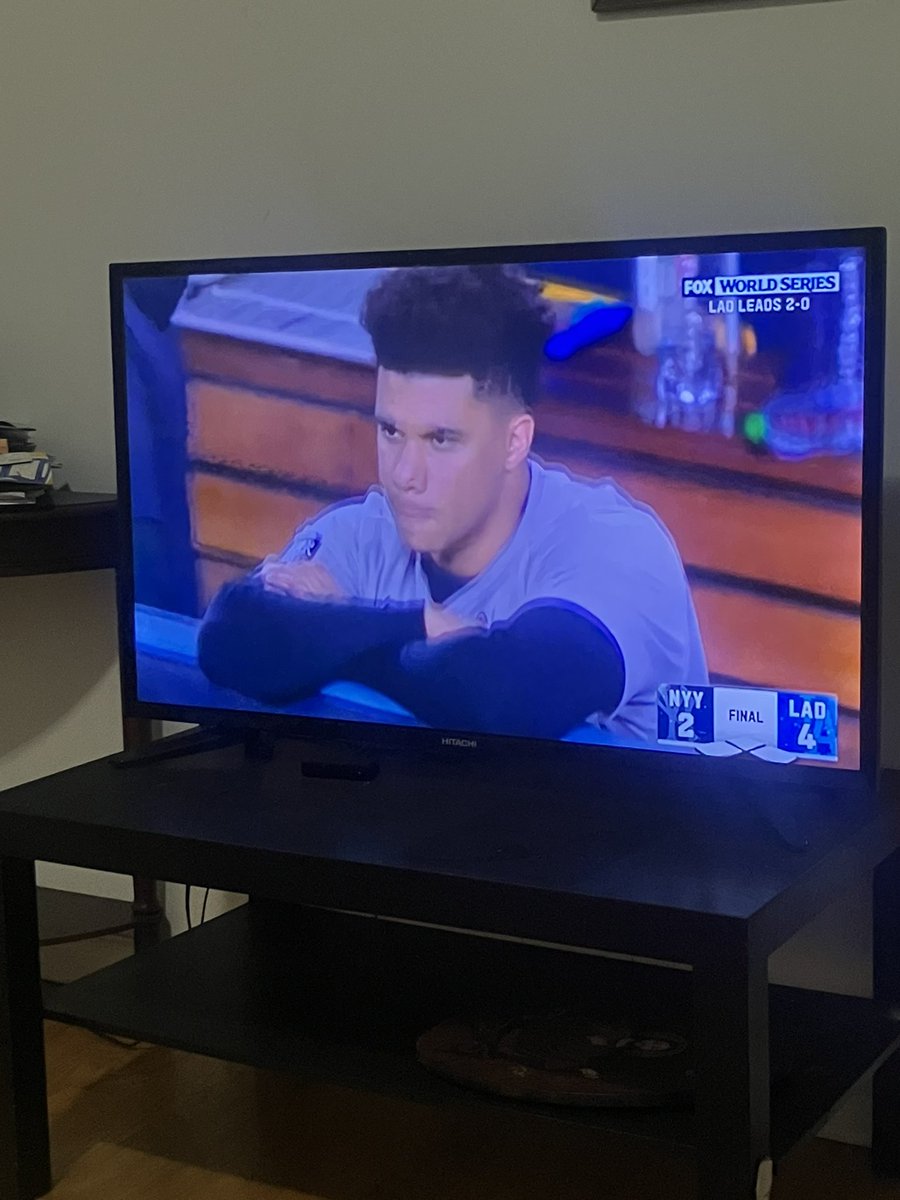 styles321's tweet image. Dodgers win! Yankees down 2-0! 😃⚾️ #WorldSeries