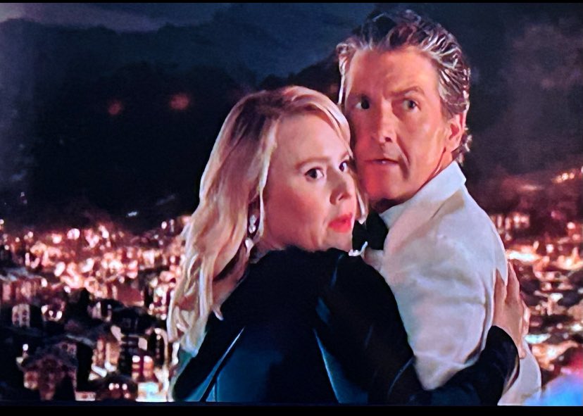 CLabozan's tweet image. #POstables This image gives me #Foolproof vibes. I think @kristintbooth is made for the heist movie genre. #ChristmasCharade @hallmarkchannel