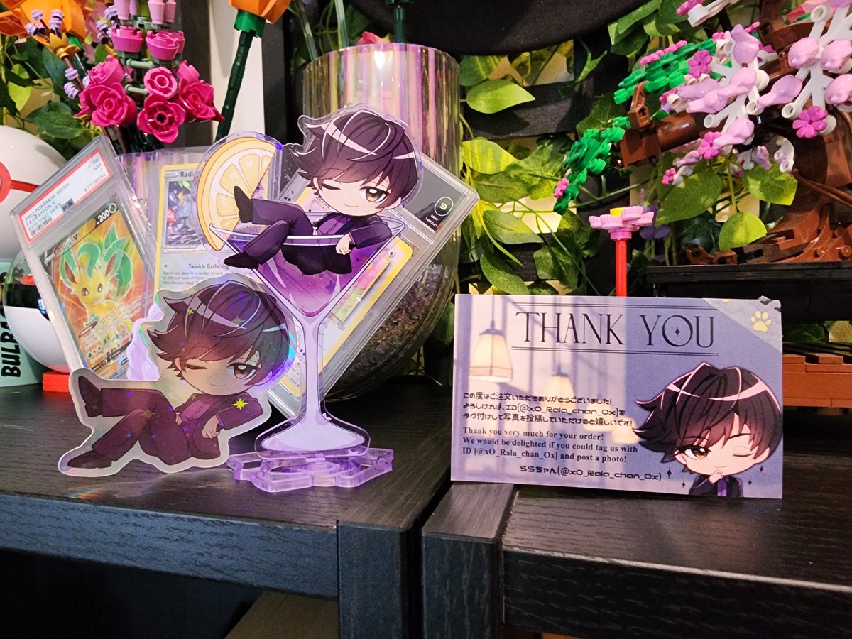 waaaahhhhh it's so so so LOVELY!!! <a href="/xO_Rala_chan_Ox/">ららちゃん🐱</a> thank you so so much for such a lovely little merch!! He is sitting all pretty in my office now ^-^