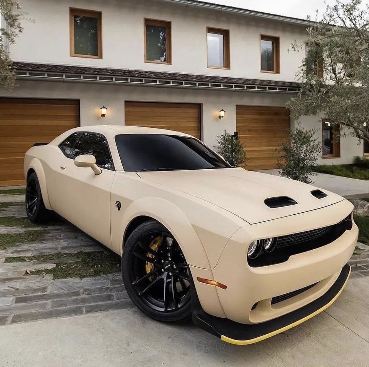 i c e   c r e a m 
p a i n t    j o b