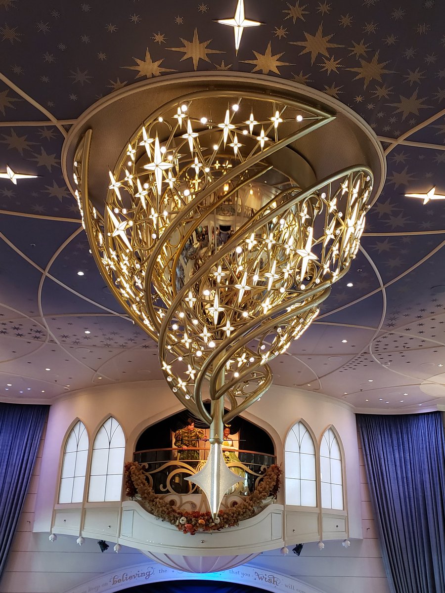 vascalzi's tweet image. Disney Cruise Line 2024.