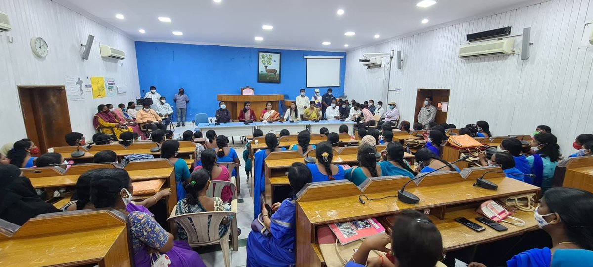 DrShantaThoutam's tweet photo. MD Jacob ji flew to #KMTP & the same evening, he asked me to show talent force in local areas. Seeing the lifestyle/job security for #Warangal Women, explained how it will empower them to see thousands expressed their joy.
Inspiring experience of bringing #Kitex to #Telangana😇 https://t.co/kJieKrUGa6