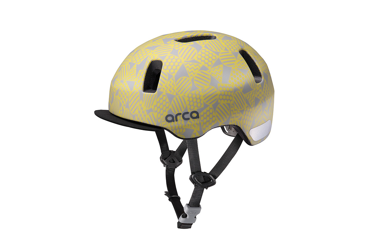 kaden_watch's tweet image. 幼児用ストリートスタイルのバイザー付ヘルメット　オージーケーカブト kaden.watch.impress.co.jp/docs/news/1631… #キッズバイク #OGK #ARCA