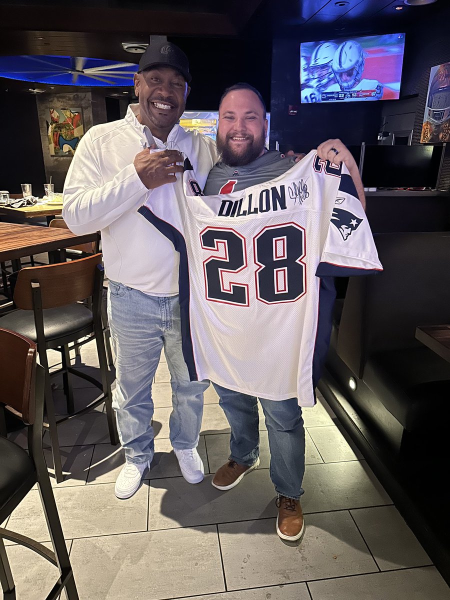 rkelly74's tweet photo. They say don’t meet your heroes… unless they are amazing human beings like @coreydillon_28. A childhood dream came true tonight y’all. https://t.co/XKyxjQu2kB