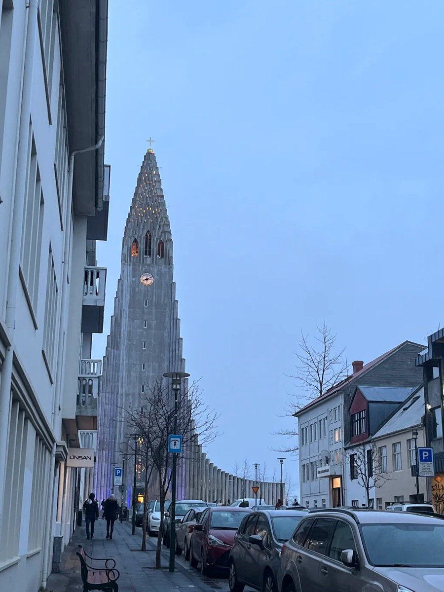 HannahyLee's tweet photo. The atmosphere of Iceland https://t.co/tzOEM0U32m