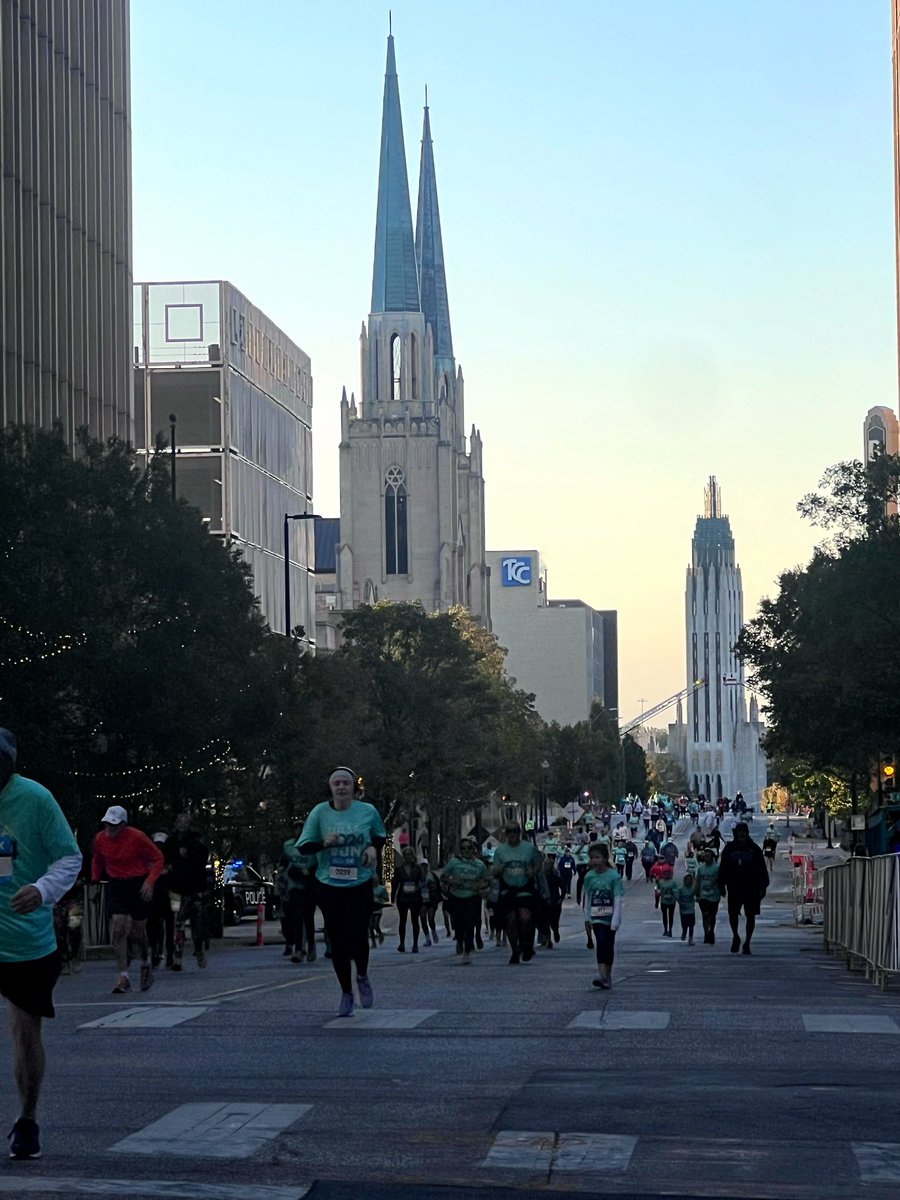 realcodymeade's tweet photo. π Race #16 @ttcu Tulsa Run 5k
β°: 27:20 PR 8:50 min/mi
π: 165 of 1068 entries
ποΈ: 16th of 59 in 35-39 age
Thank You Michael Lambert for the invite!
#TulsaRun #RunTulsaRun @RunTulsaRun https://t.co/zNmkUfGrrn