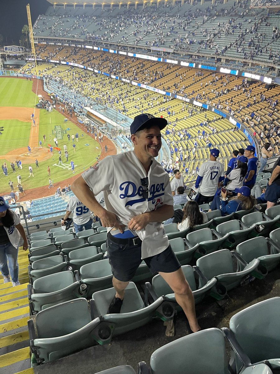 Bertsball's tweet photo. THEY NEVER FAIL https://t.co/s9VXzmpKgZ