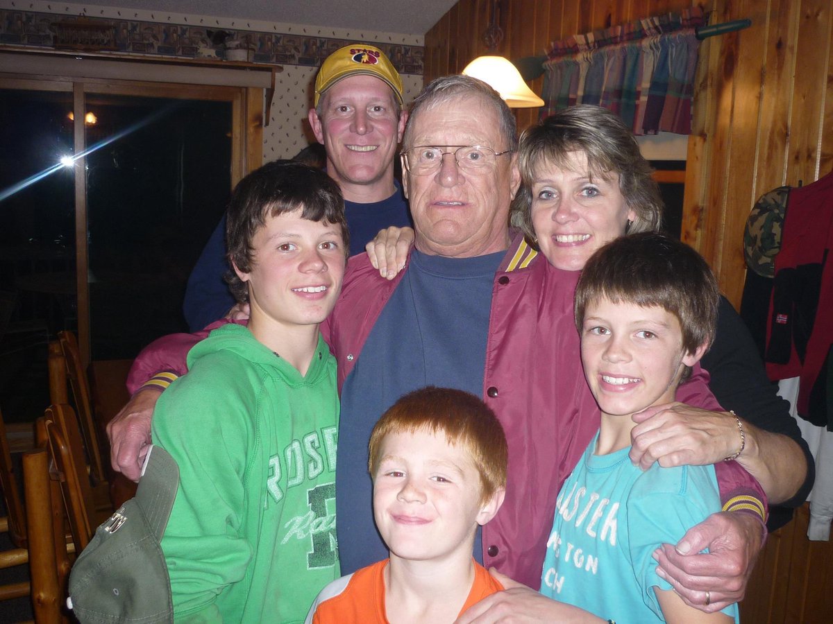 Missin gpa Rick tonight. Hope you are in your recliner in heaven watching hockey!! ⁦<a href="/Romanahcan3/">Roman Ahcan</a>⁩ ⁦<a href="/LilGuzi03/">Grant Ahcan</a>⁩ ⁦<a href="/LilUziAkon/">Jack Ahcan</a>⁩ ⁦<a href="/AhcanMichelle/">michelleahcan</a>⁩