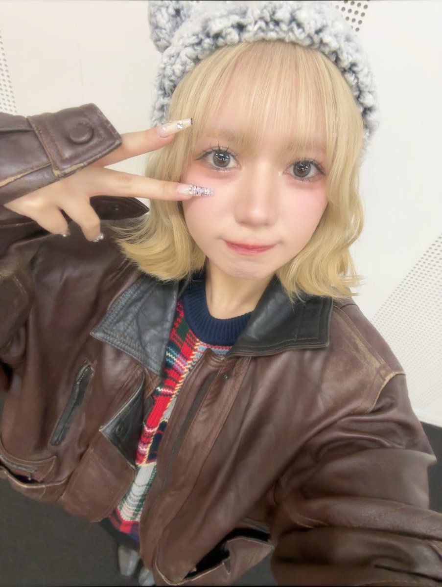 ファッションショーありがとうございました！！バタバタで撮れなかったので1着目だけ👀

たくさんの方に来ていただけて超楽しかったです🫶
