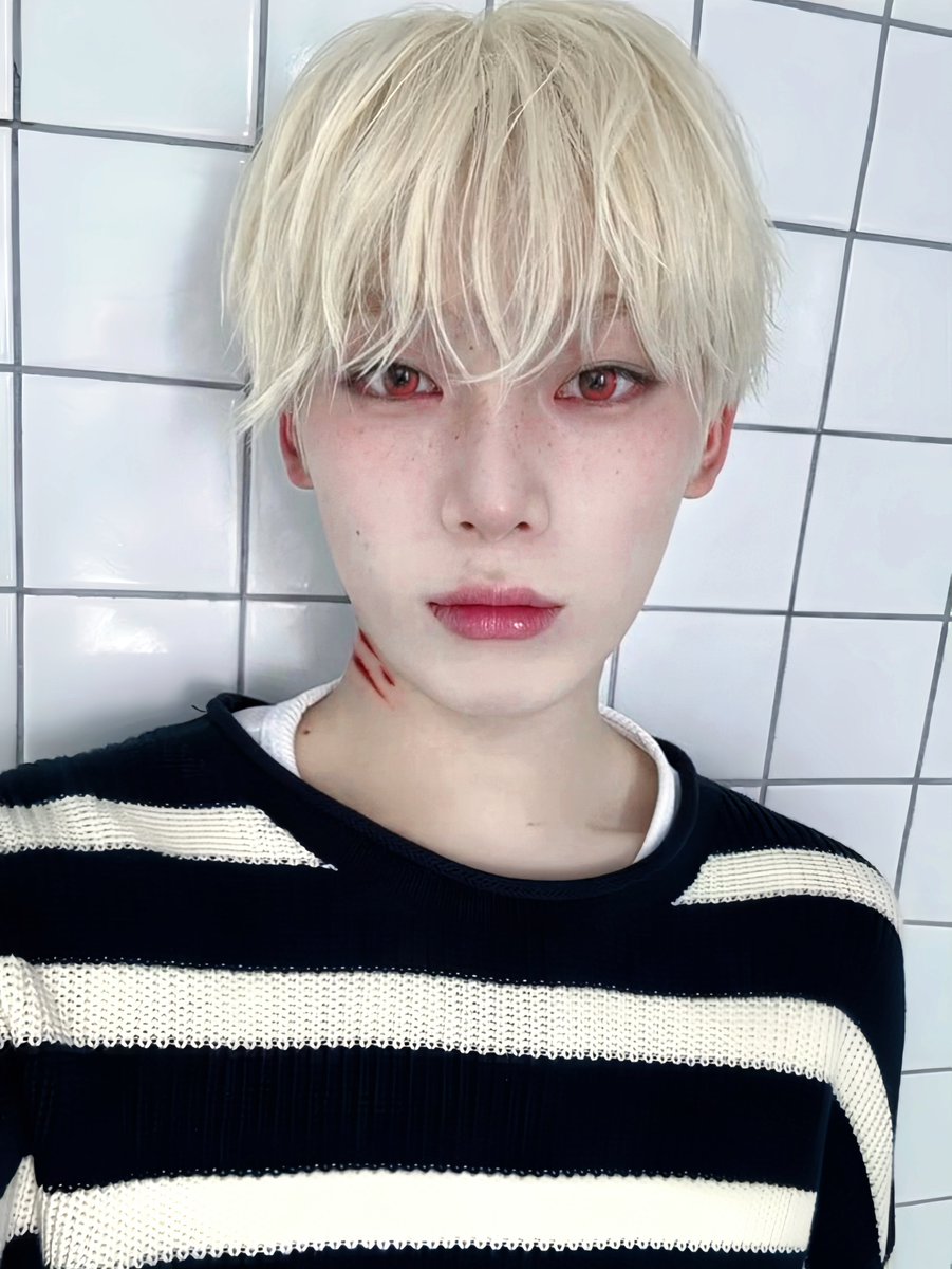 this sunoo vampire edit is SOOOO GOOD