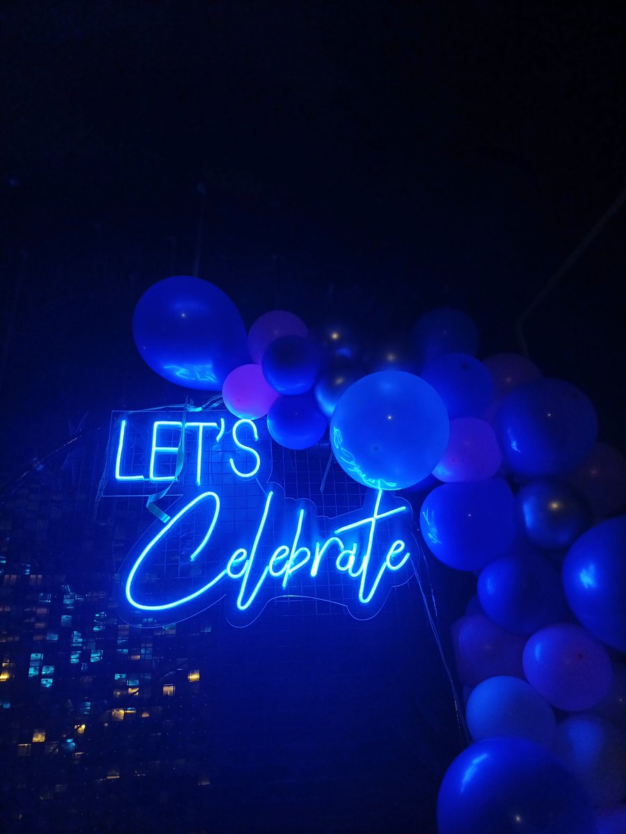 ItsDiptiXo's tweet image. finally 🥹💙
Weekending With Out Of Control fr 🙂‍↔️💙
#OutofControlParty