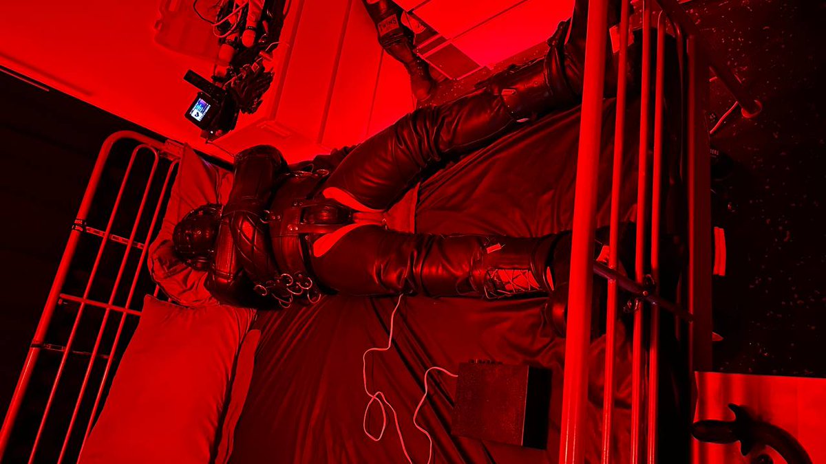 Last weekend it was again *fun time* with my good friends <a href="/BBikerNL/">Bandit BikerNL</a> and amsFFskin@Recon. Don't they just look so snug, comfy and helpless in bondage on their own bed? I'm a sort of bondage burglar: going into kinksters' houses and stealing their innocence. 😈🔥😏