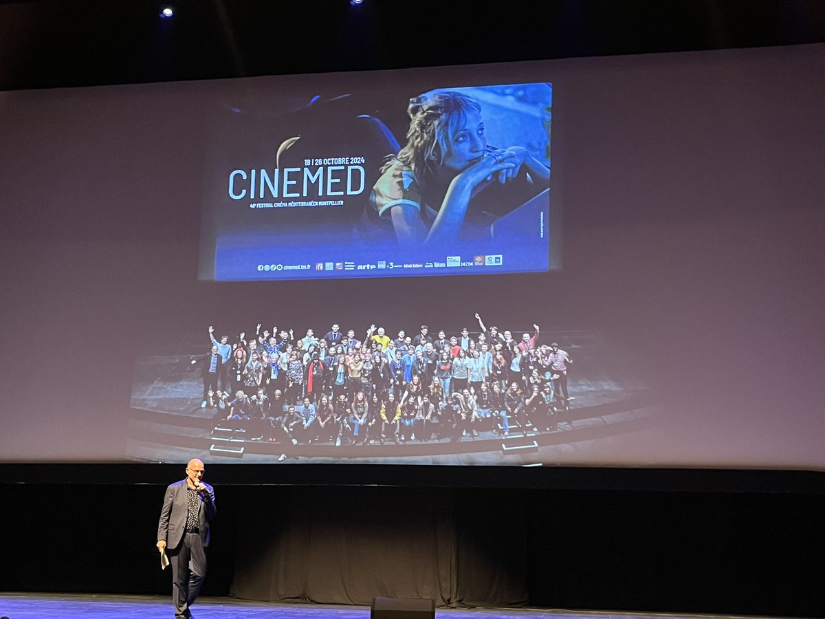 SRosRouart's tweet photo. Clap de fin du #cinemed 🎬 Merci 🤩 

Ce Festival du Sud se referme avec le film du documentariste #corse Frédéric Farrucci« Le Mohican » sélectionné à la récente #Mostra @la_Biennale de Venise. Son deuxième long métrage, après la Nuit Venue. 

Une édition extraordinaire un voyage autour de notre  #Méditerranée joyeux et inquiétant en 200 films et une rétrospective consacrée au cinéaste italien Luigi Comencini souvent présenté comme le "cinéaste de l'enfance", disparu en 2007.

Avec une place désormais incontestable faites aux réalisatrices qui s’ancre durablement dans le Festival et dont les multiples récompenses partout ailleurs renforce les choix exigeants de l’équipe @Cinemed1 🏆

Ce #Cinemed2024 porté par @cleparc et soutenu par les 31 communes @Montpellier3m restera longtemps dans nos coeurs 💕 

A l’année prochaine 🎬🍿 
Vive le cinéma 🔥

#marenostrum #passculture