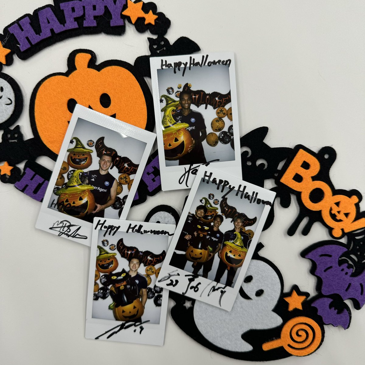 FcMachidaZelvia's tweet photo. 🎃💜𝐇𝐀𝐋𝐋𝐎𝐖𝐄𝐄𝐍 キャンペーン🖤👻
#ハロウィン verサイン入りチェキを𝟕名様にプレゼント✨

🔽応募方法
① @FcMachidaZelvia をフォロー！
②この投稿をリポスト！
10/31(木)23:59〆

※チェキはランダムになります
※当落発表はDMで行います

#FC町田ゼルビア #zelvia #Halloween https://t.co/zNMomUFovq