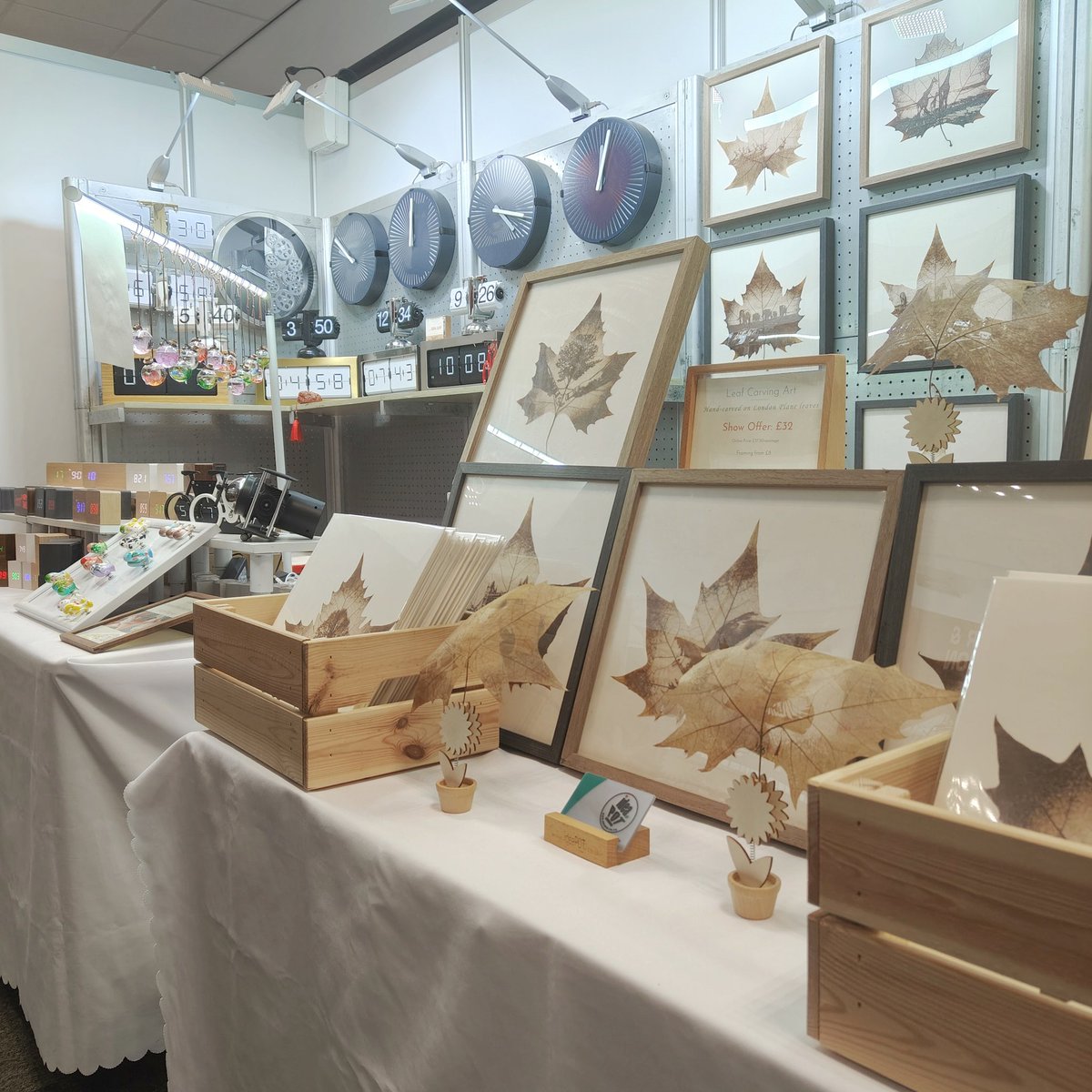 ideaPOTLONDON's tweet photo. Join us for the biggest north east Christmas shopping fair at Newcastle Racecourse. 
#LivingNorthChristmasFair https://t.co/AsqPnpv2Rb
