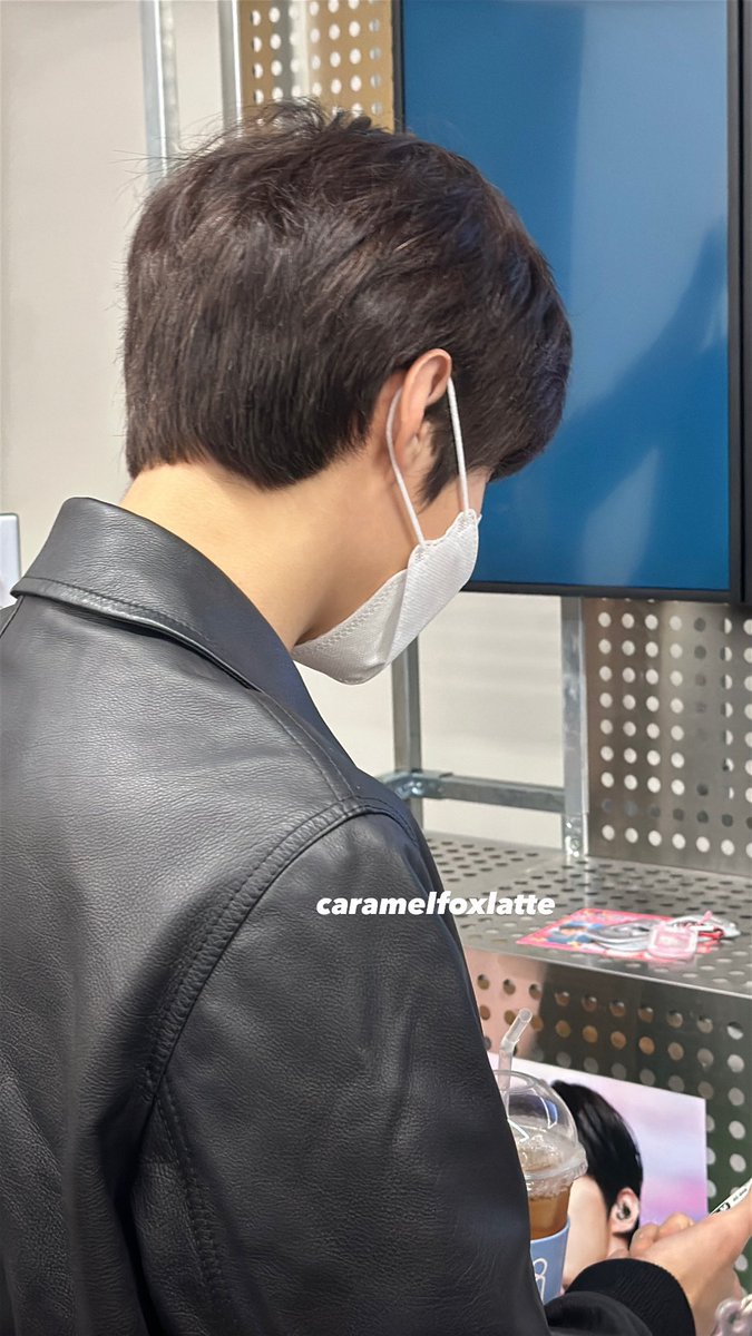 caramelfoxlatte's tweet photo. 241027 김우석 생카
#김우석 #KIMWOOSEOK https://t.co/NmR0pBkqj9