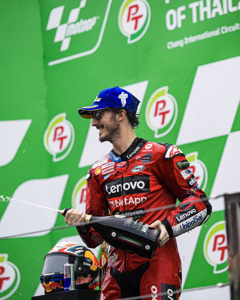 #ThaiGP 🇹🇭

Race: P1 

This morning when I saw the rain I was worried, after the warm-up even worse. 
Then came my people, who always know how to make a difference. 
Thank you Team, this is for you ❤️‍🔥 #Go1Free