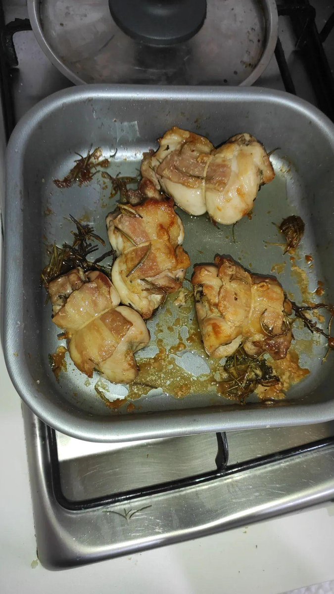 poveristirati's tweet photo. involtini di pollo con pancetta e salvia
cottura nella friggitrice ad aria 20min a 180° e 10min a 185° totale 30min di cottura
ベーコンとセージのチキンロール エアフライヤーでの調理 180°で 20 分、185°で 10 分 合計調理時間: 30 分
#involtini #pollo #food #チキン #食べ物 #Foodlove https://t.co/W18mbVyaWF