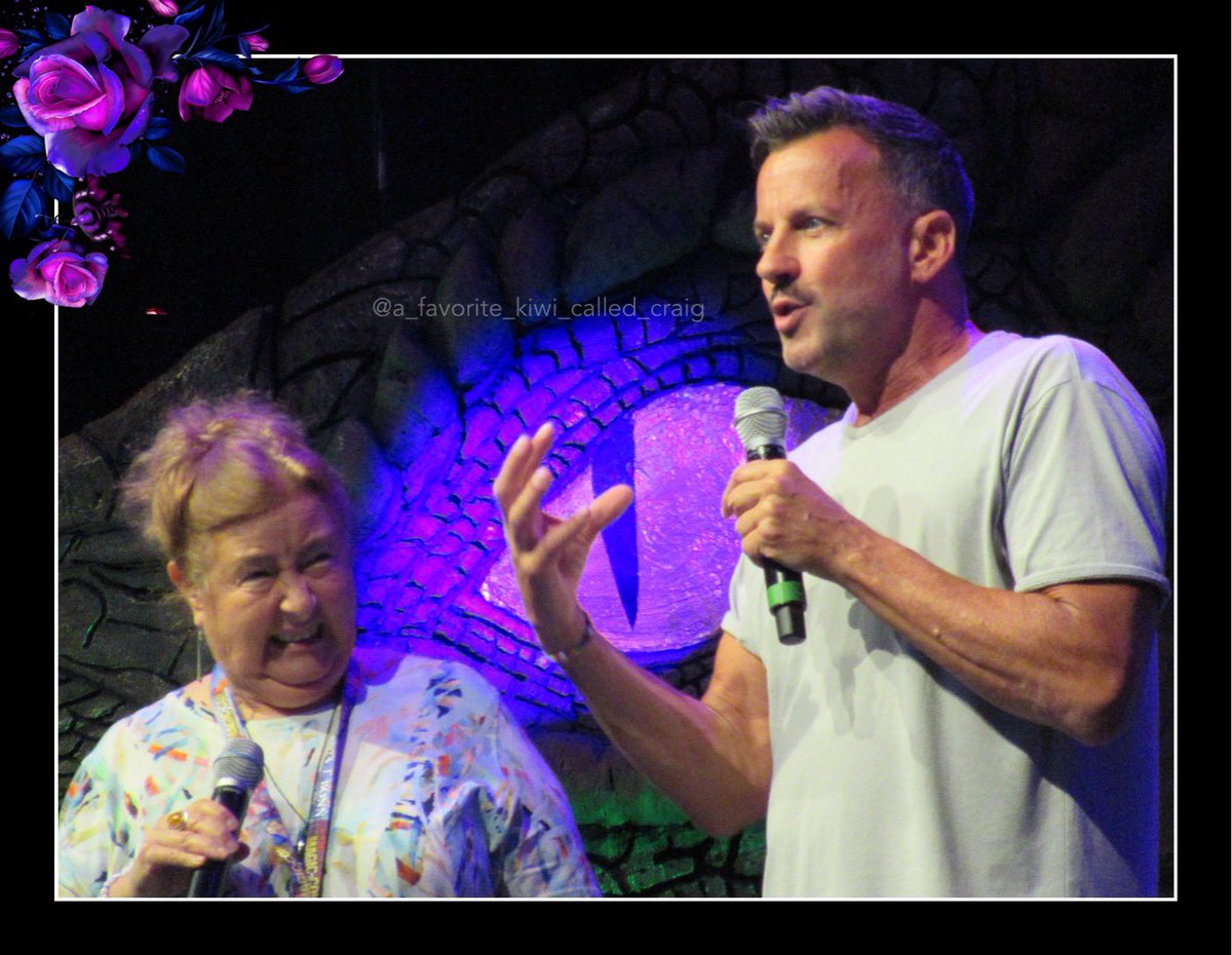 MiddleearthF's tweet photo. Lori &amp; Craig at MagicCon 7 ✨

Have a wonderful sunday. 

#MagicCon7 #Convention #CraigParker #LoriDungey #Actors #LordOfTheRings https://t.co/3TQZ0cCLS5
