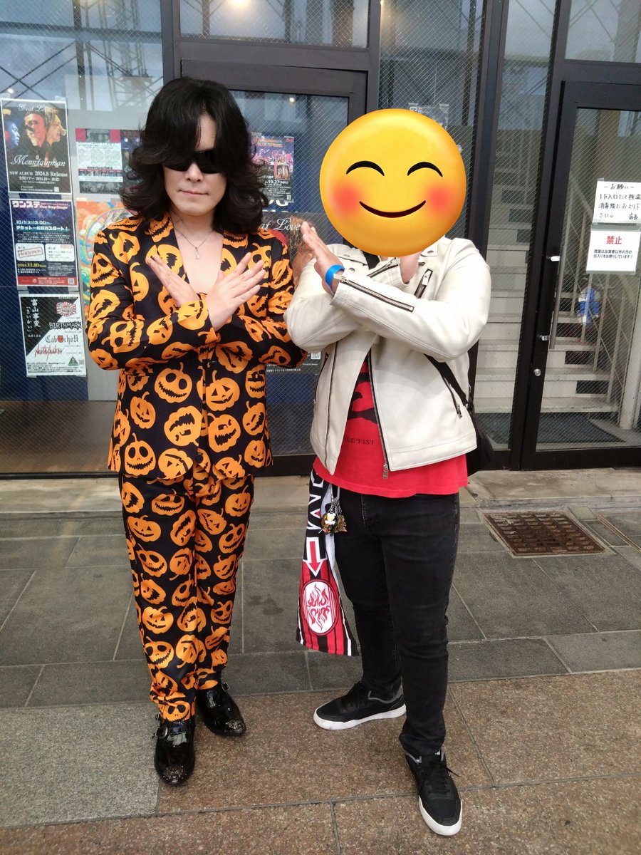 TERU05311's tweet photo. #ReDRIVE
ライブ行ってきました。 https://t.co/Da2jhdMccg