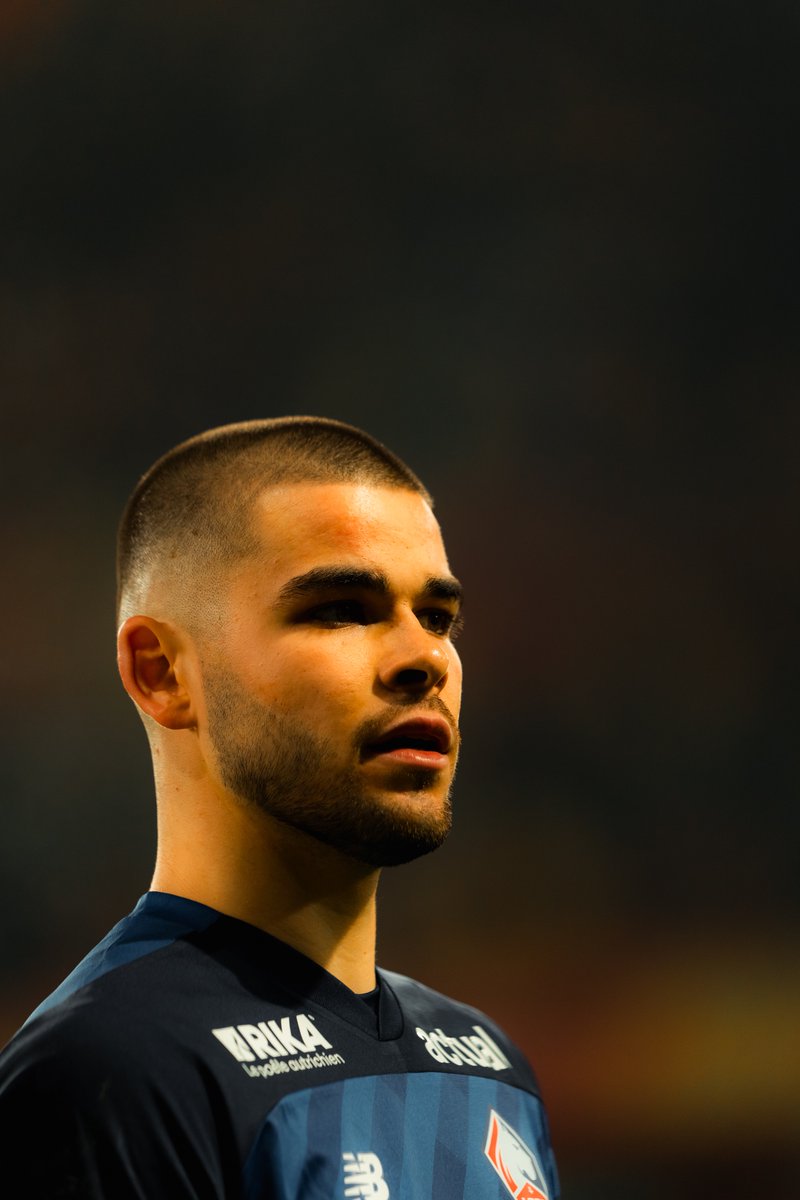 losclive's tweet image. 𝑳'𝑬𝒏𝒇𝒂𝒏𝒕 𝒅𝒖 𝑪𝒐𝒊𝒏 🧤🥇