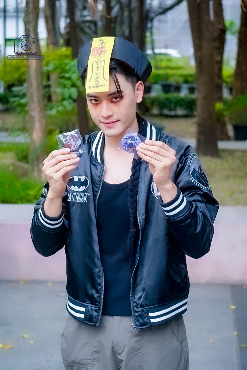 ฮาโลวีนปีนี้ ขอให้ผีรักเราสักเธอ เผลอรักเราสักที

#SiamHalloween2024xTALAY 
#TALAY #laylayyo 
#เลบอกไม่หวาน
#แก๊งหวานน้อย